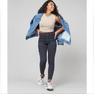 Spank NWT stretch twill cargo jeggings
